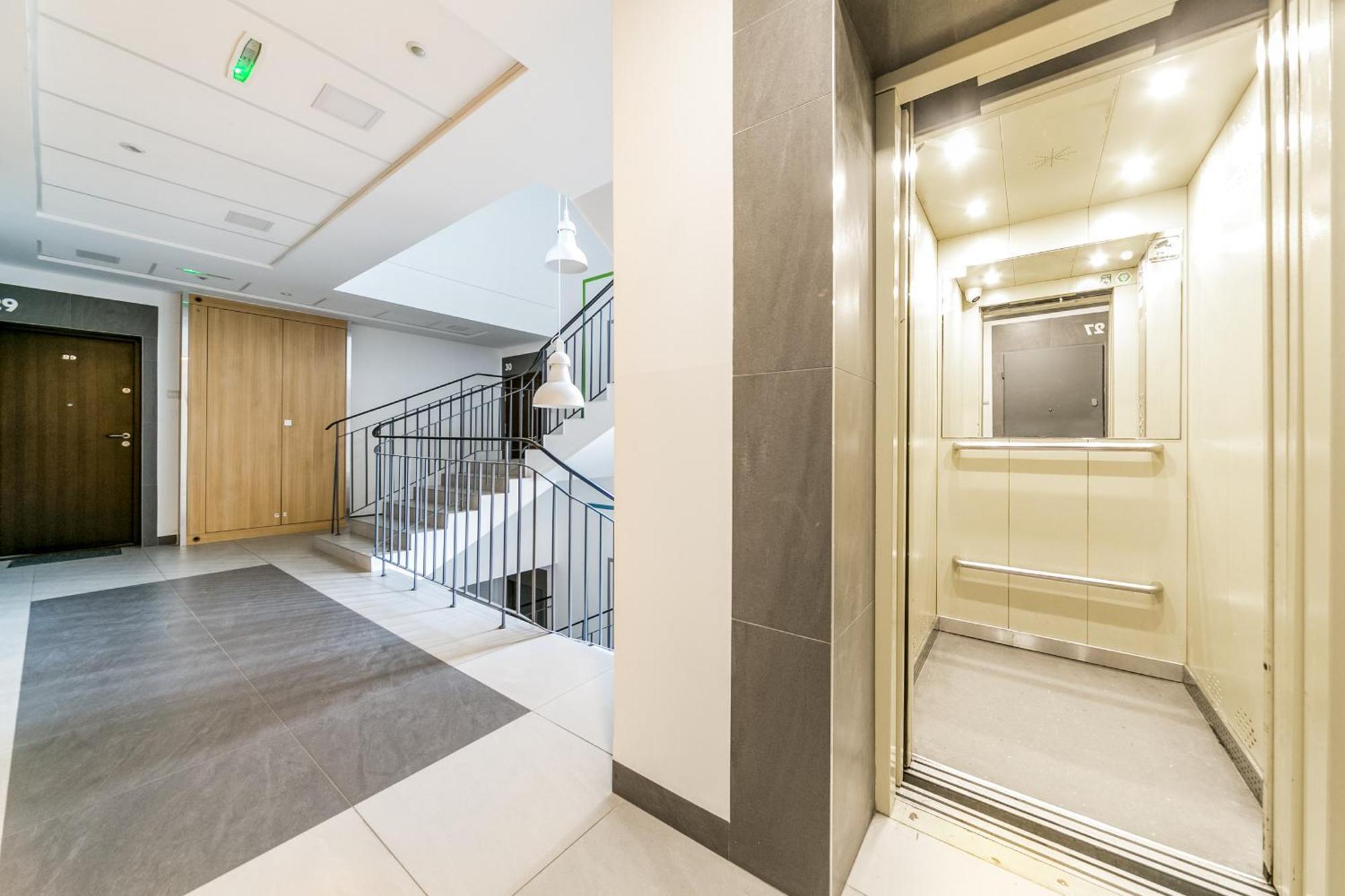 Concierge Grojecka View Lägenhet